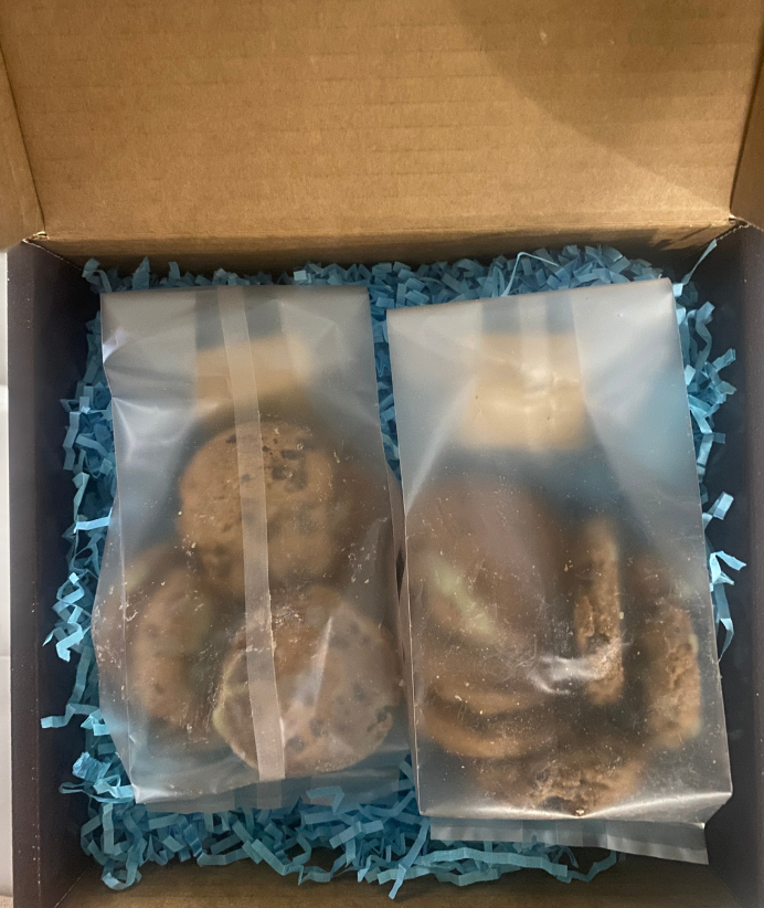 Gift Box | MA’at Kahk Chocolate Chip Pistachio Butter Cookies | Egyptian Dates