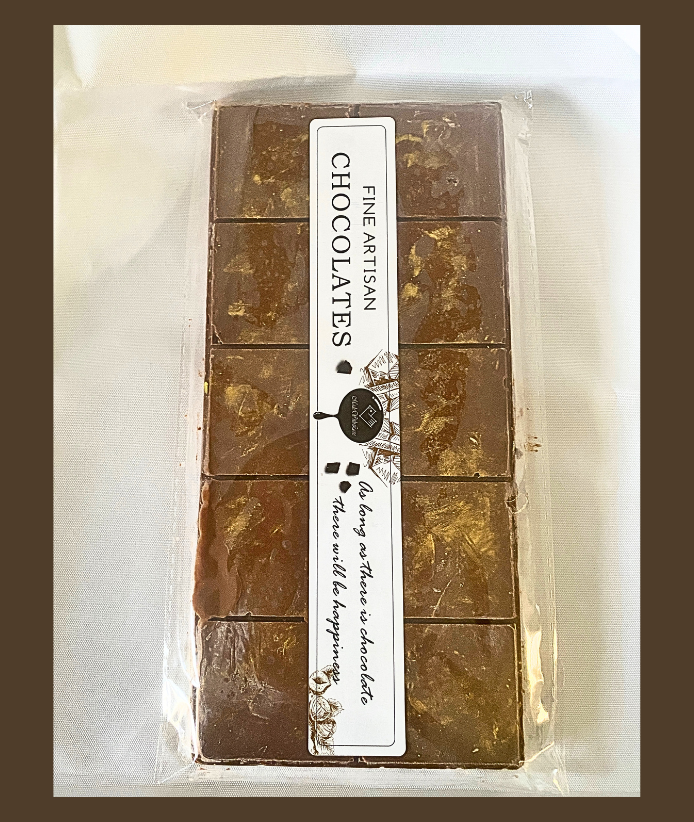 MA’at Egyptian Dubai Chocolate Bars | Pistachio Butter Cream | Egyptian Dates | Cranberries | GOLD Dust