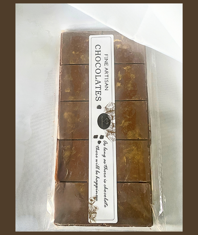 MA’at Egyptian Dubai Chocolate Bars | Pistachio Butter Cream | Egyptian Dates | Cranberries | GOLD Dust