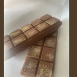 Gift Box Kit MA’at Egyptian Dubai Chocolate Bars | Iwen Tayeb Holographic Bars | Pistachio | Egyptian Dates | Cranberries | GOLD Dust