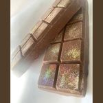 Gift Box Kit MA’at Egyptian Dubai Chocolate Bars | Iwen Tayeb Holographic Bars | Pistachio | Egyptian Dates | Cranberries | GOLD Dust