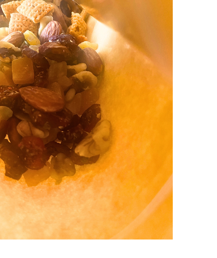 MA'at Golden Rise Snacks | Mangos | Sea Salt Seaweed | Egyptian Dates | Almonds | Walnuts | Cranberries | Pumpkin Seed