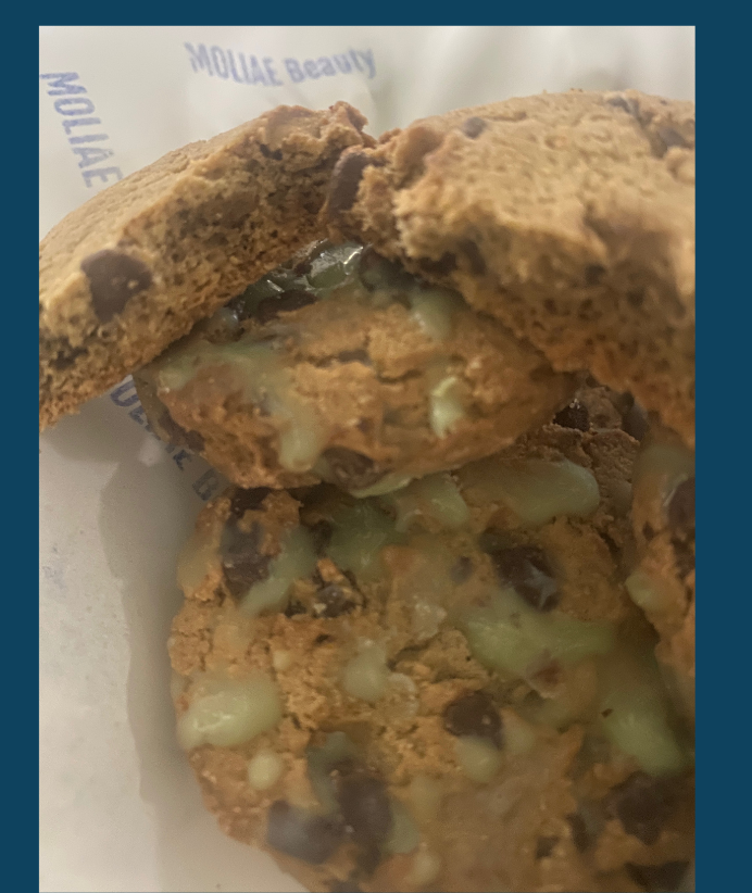Gift Box | MA’at Kahk Chocolate Chip Pistachio Butter Cookies | Egyptian Dates