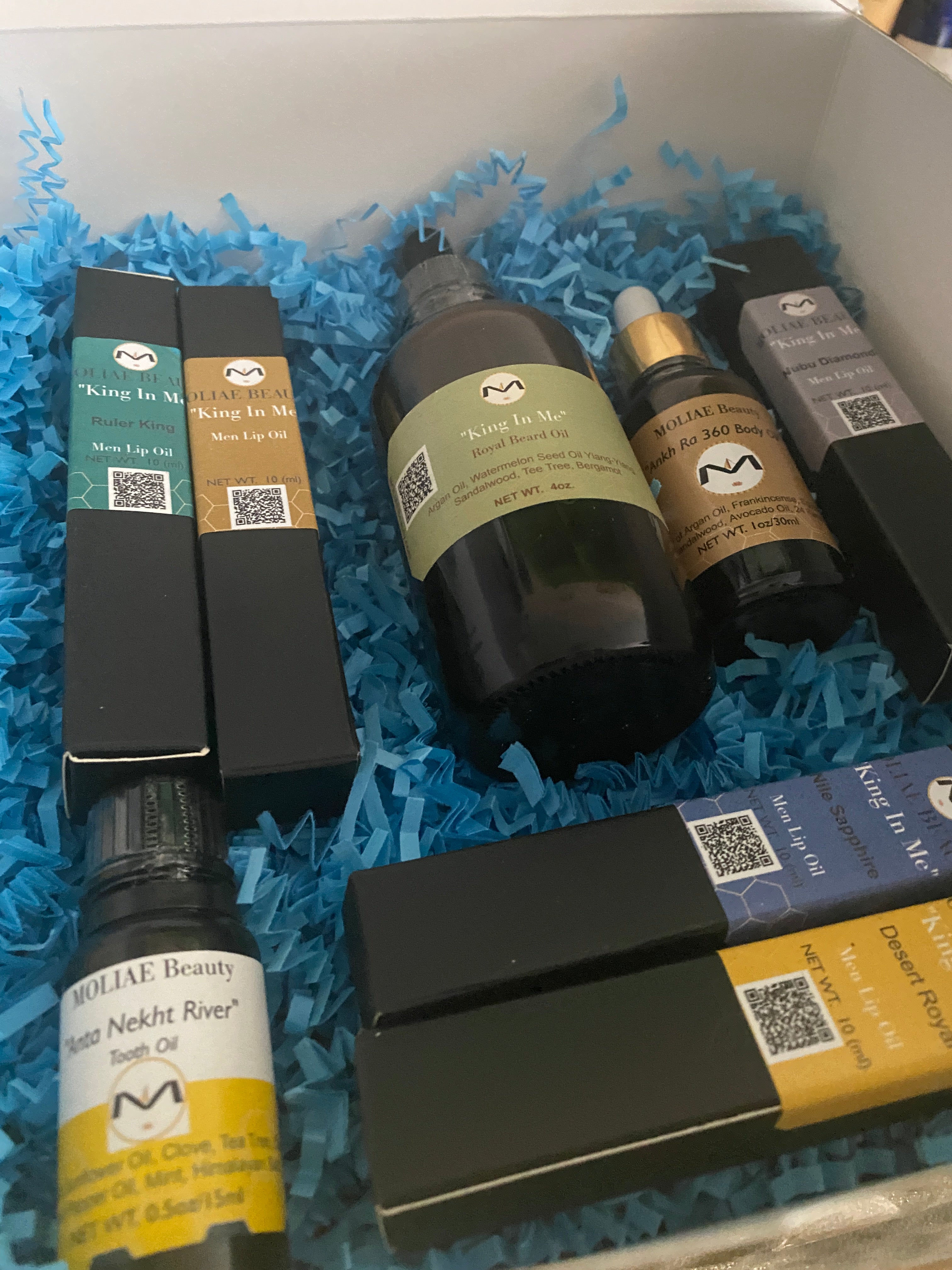 King In Me | Beard Oil with Men Lip Oils Fab 5 | Tooth Oil | Gift Box Kit