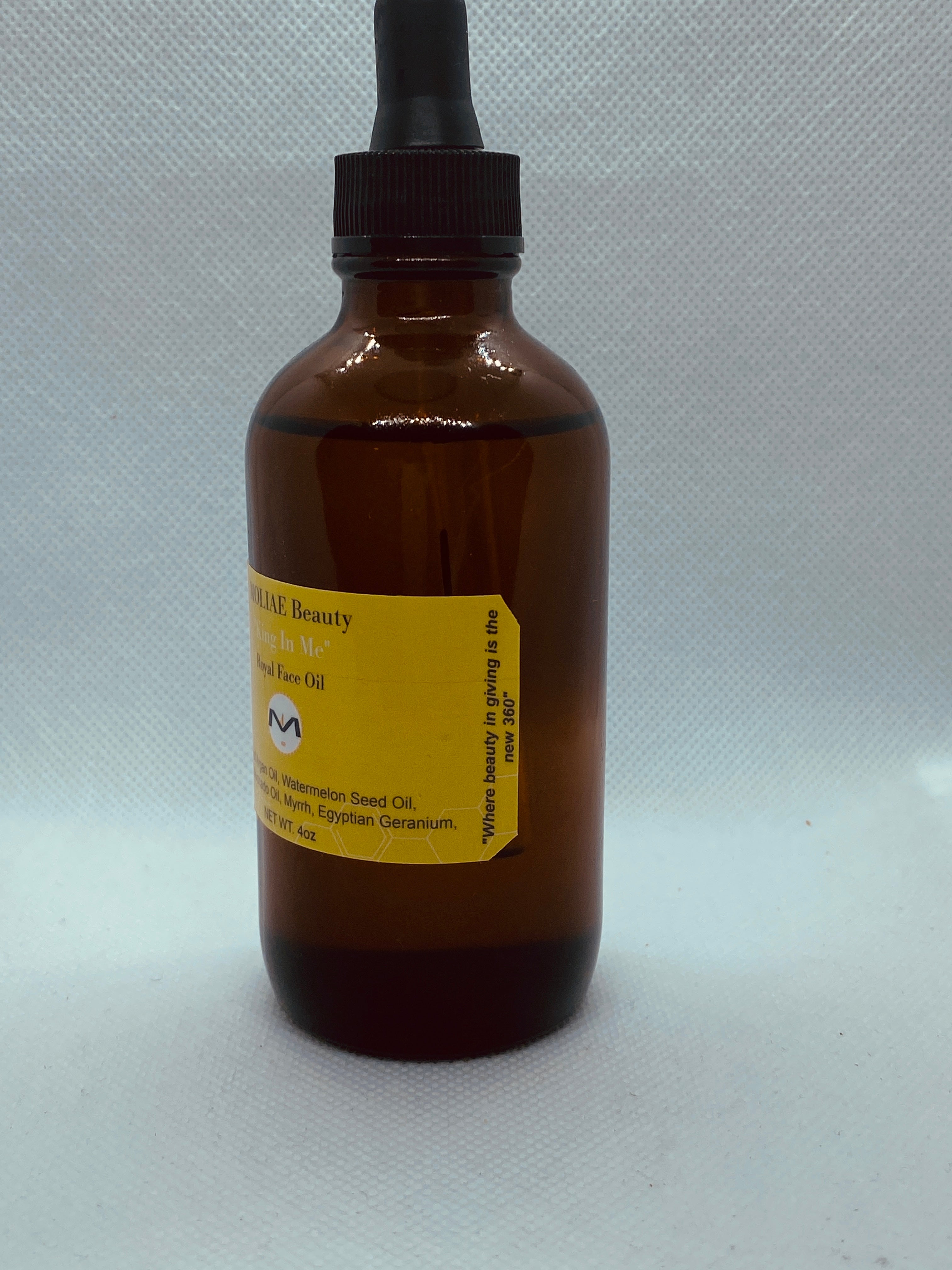 Gift Box Kit King In Me Collection | Sultan Skyline Bliss | Men Lip Oil | Shaving Oil | Body Spray | Body Whipped Cream