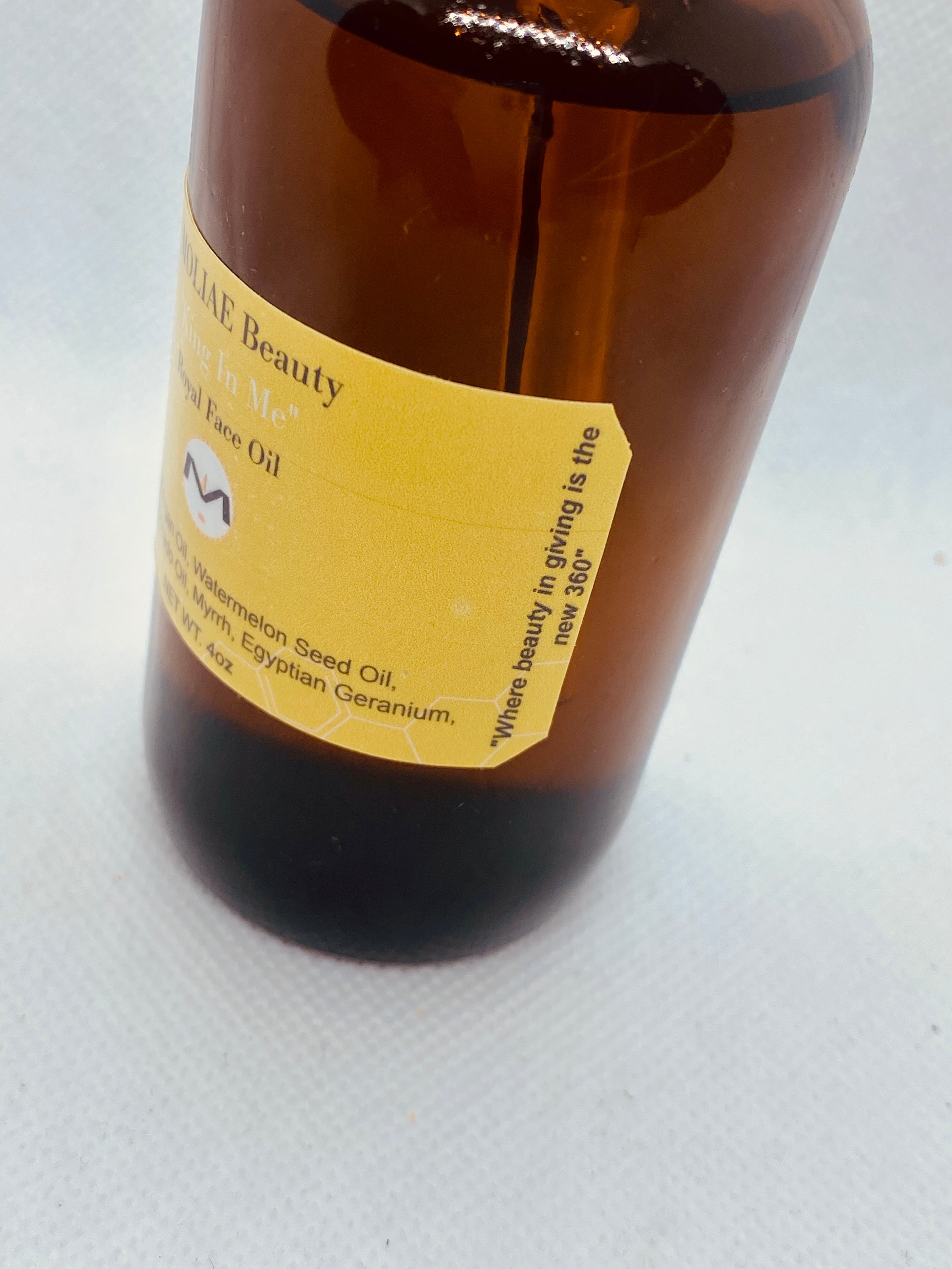 Gift Box Kit King In Me Collection | Sultan Skyline Bliss | Men Lip Oil | Shaving Oil | Body Spray | Body Whipped Cream